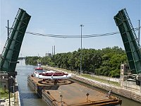 028-Barge-at-Joliet-Locks